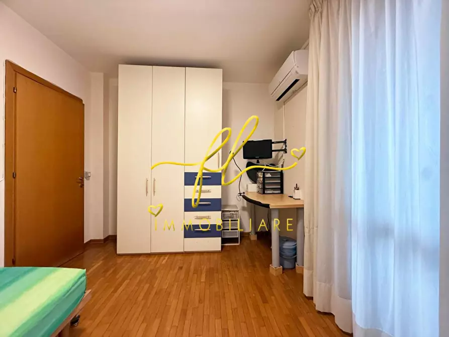 Immagine 13 di Appartamento in vendita  a Cecina