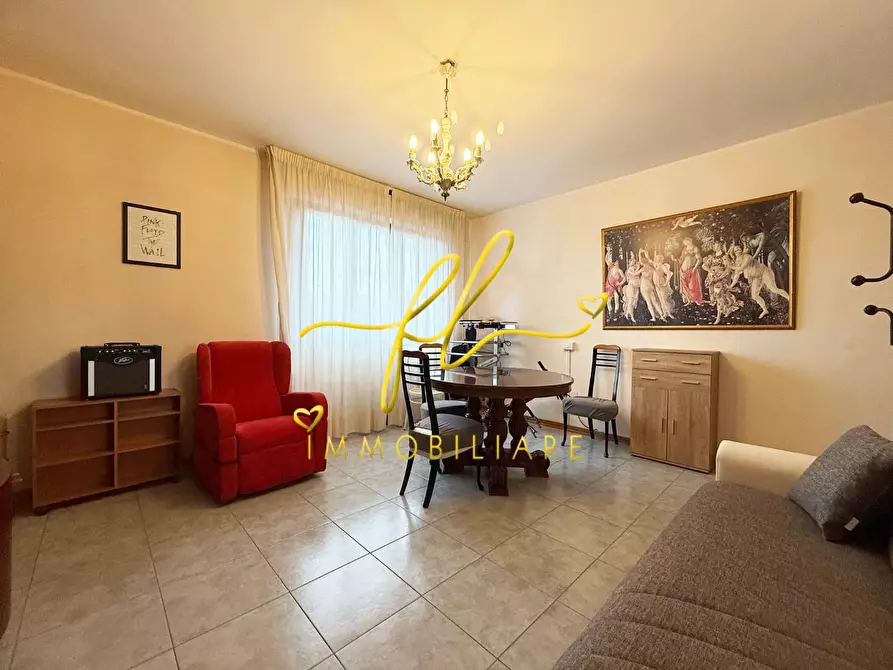 Immagine 3 di Appartamento in vendita  a Cecina