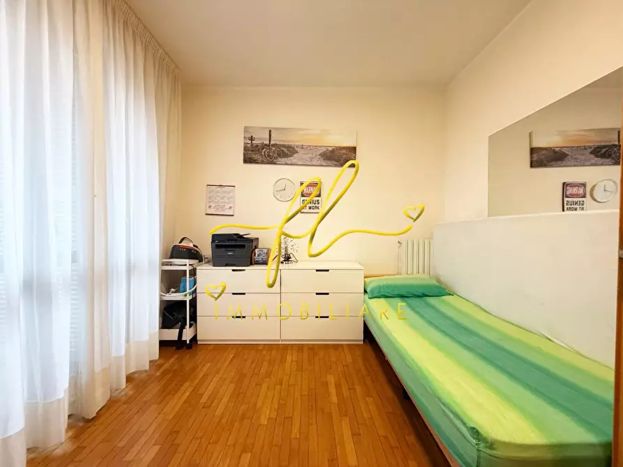 Immagine 12 di Appartamento in vendita  a Cecina