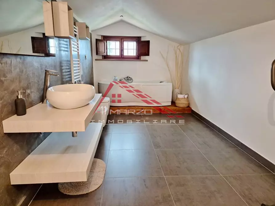 Immagine 52 di Rustico / casale in vendita  a Cascina