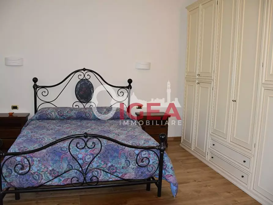 Immagine 10 di Appartamento in affitto  a Siena