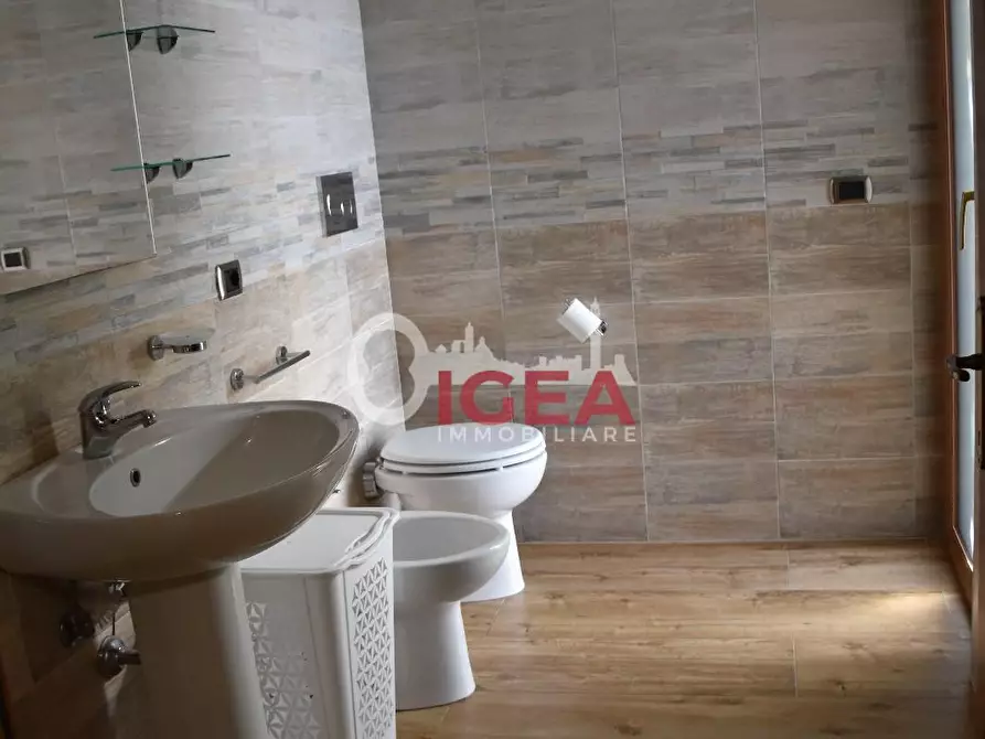 Immagine 14 di Appartamento in affitto  a Siena