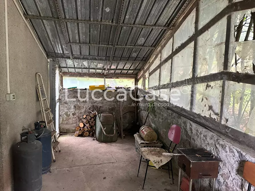 Immagine 7 di Deposito in vendita  a Borgo A Mozzano