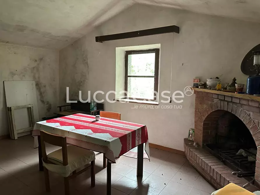 Immagine 17 di Deposito in vendita  a Borgo A Mozzano