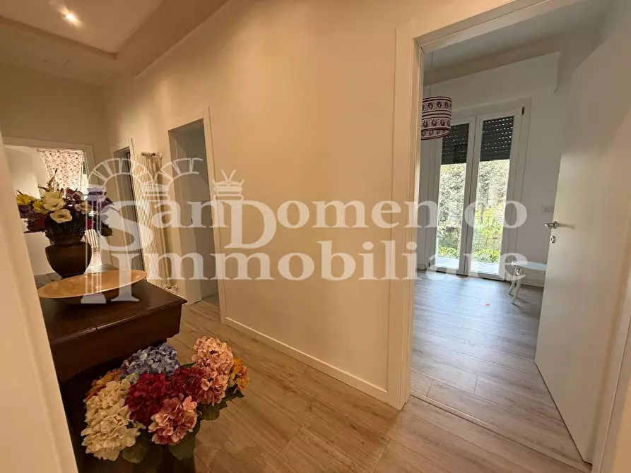 Immagine 14 di Villa in vendita  a Pisa