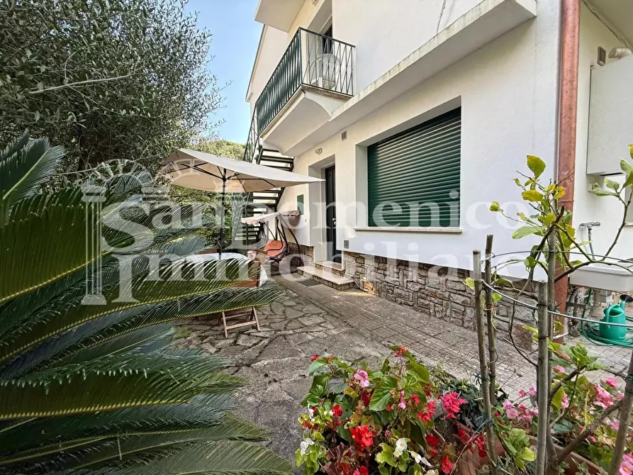 Immagine 55 di Villa in vendita  a Pisa