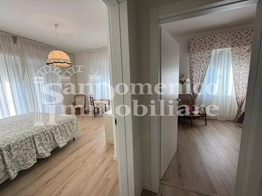 Immagine 28 di Villa in vendita  a Pisa