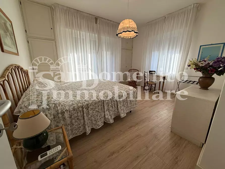 Immagine 18 di Villa in vendita  a Pisa