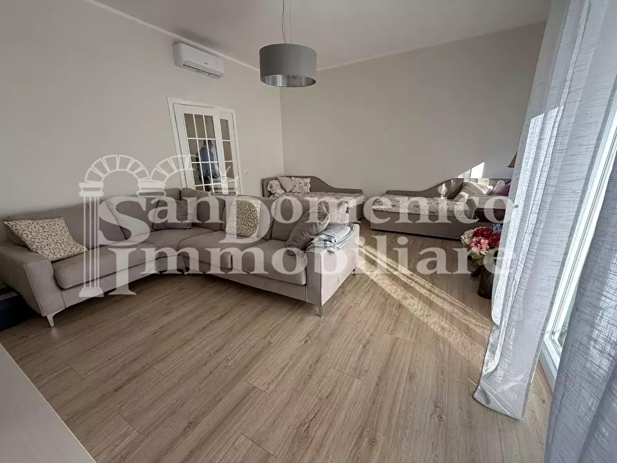 Immagine 20 di Villa in vendita  a Pisa