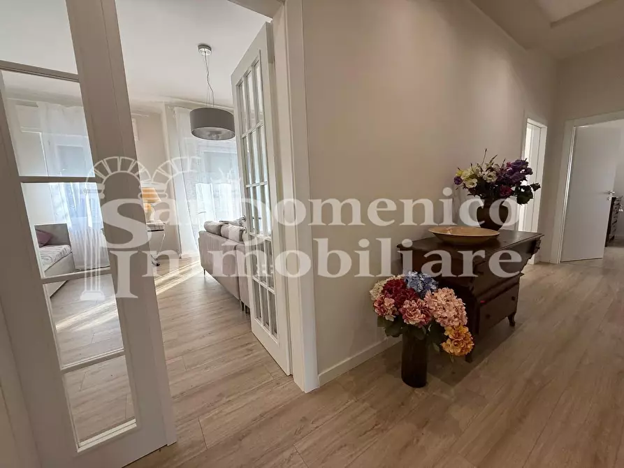 Immagine 13 di Villa in vendita  a Pisa