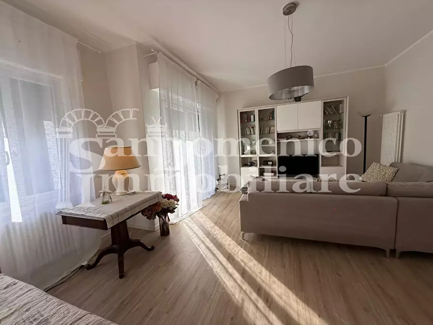 Immagine 12 di Villa in vendita  a Pisa