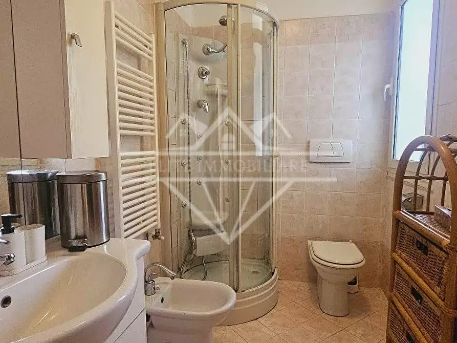 Immagine 30 di Appartamento in vendita  a Carrara