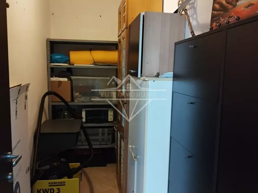 Immagine 31 di Appartamento in vendita  a Carrara