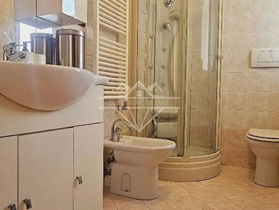 Immagine 33 di Appartamento in vendita  a Carrara