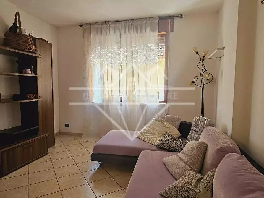 Immagine 3 di Appartamento in vendita  a Carrara