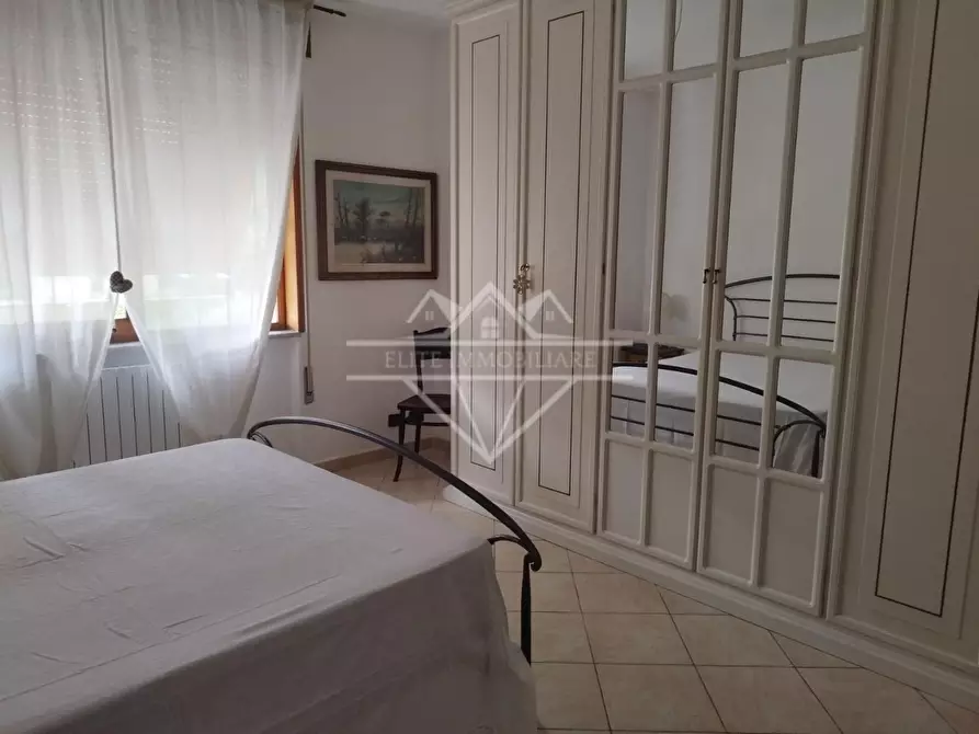 Immagine 24 di Appartamento in vendita  a Carrara