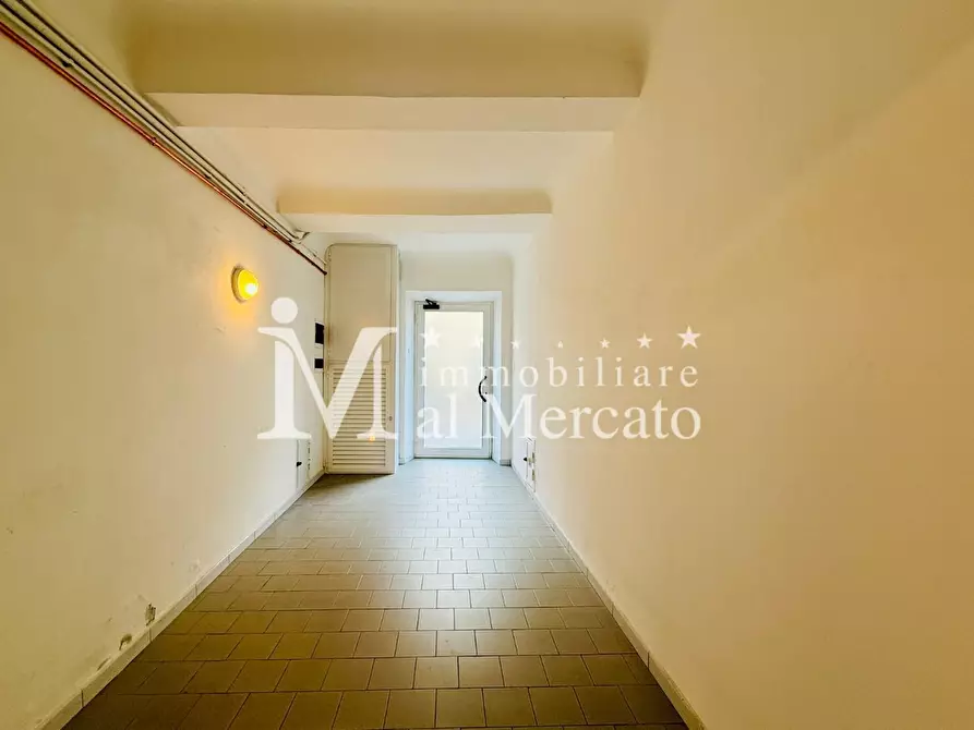 Immagine 48 di Appartamento in vendita  a Viareggio