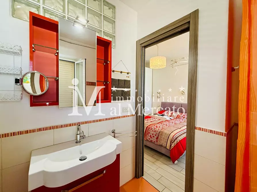 Immagine 29 di Appartamento in vendita  a Viareggio