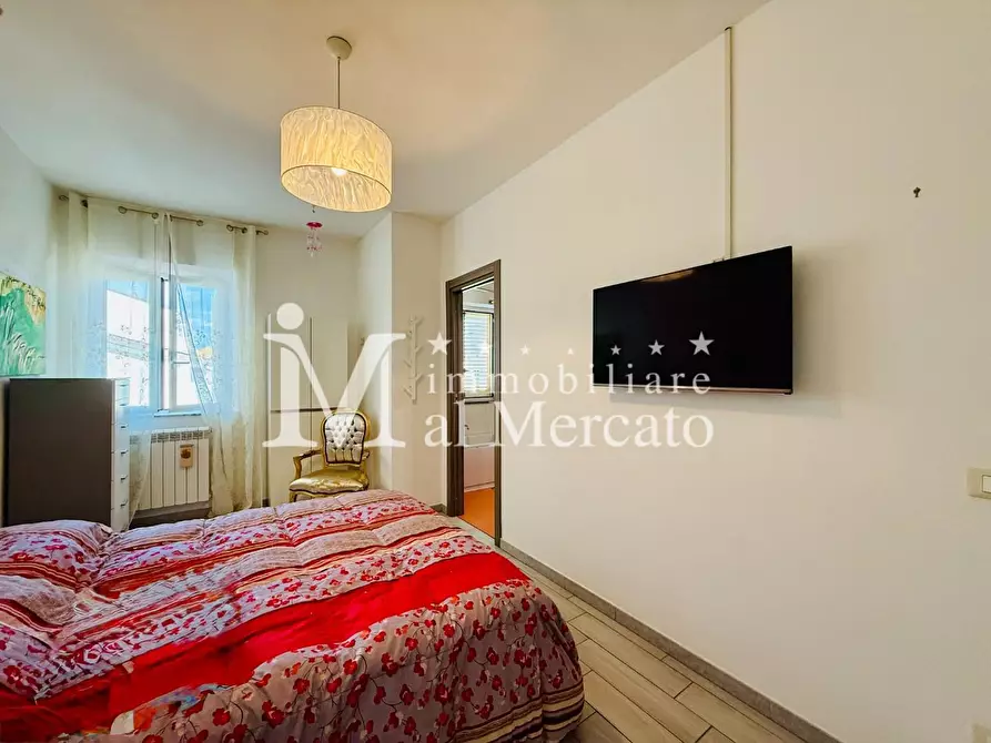 Immagine 23 di Appartamento in vendita  a Viareggio