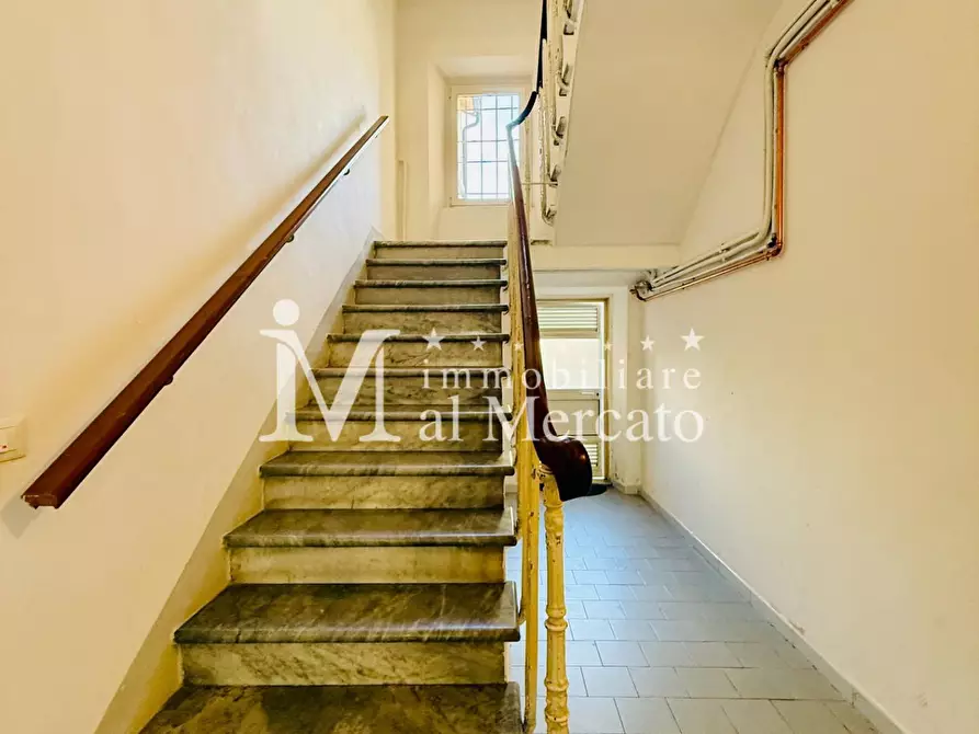 Immagine 50 di Appartamento in vendita  a Viareggio