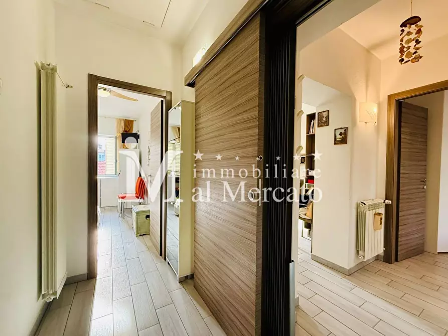 Immagine 42 di Appartamento in vendita  a Viareggio