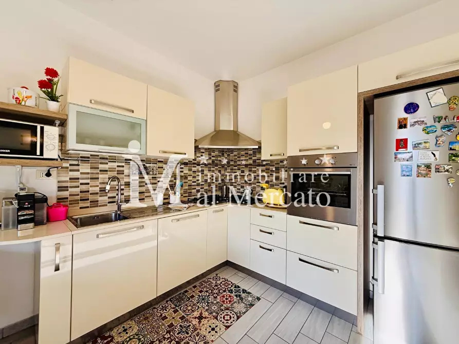 Immagine 9 di Appartamento in vendita  a Viareggio