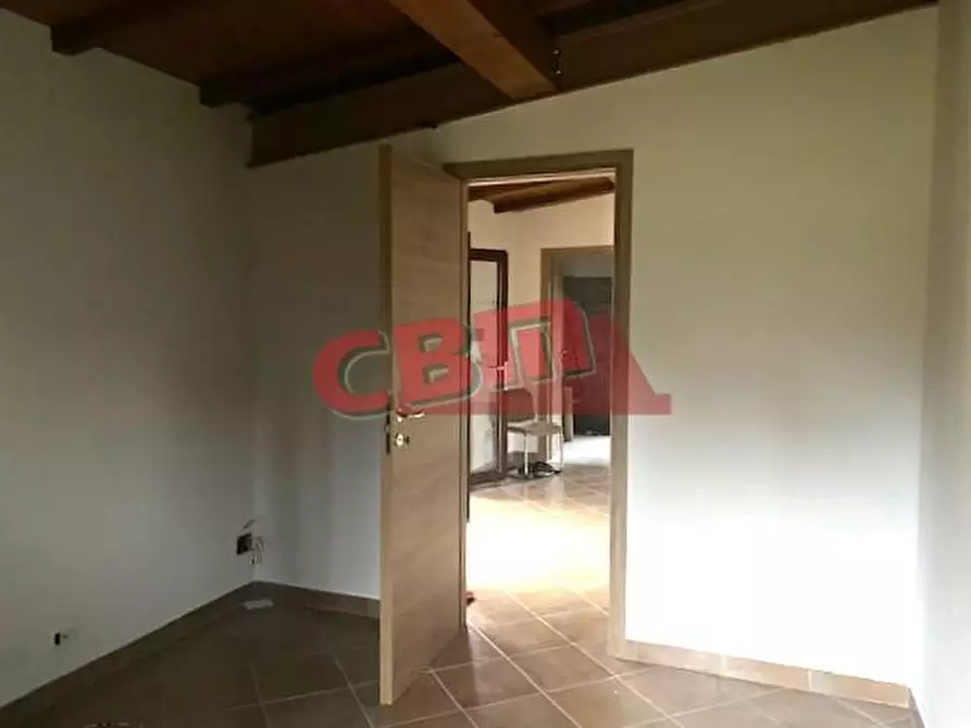 Immagine 17 di Terreno agricolo in vendita  a Livorno