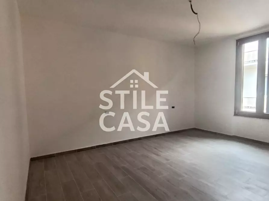 Immagine 17 di Appartamento in vendita  a Montecatini Terme