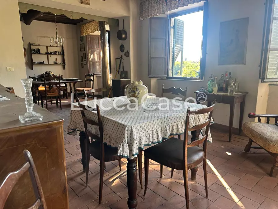 Immagine 19 di Villa in vendita  a Borgo A Mozzano