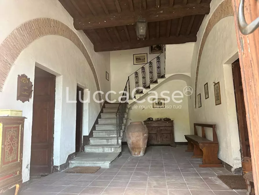 Immagine 45 di Villa in vendita  a Borgo A Mozzano