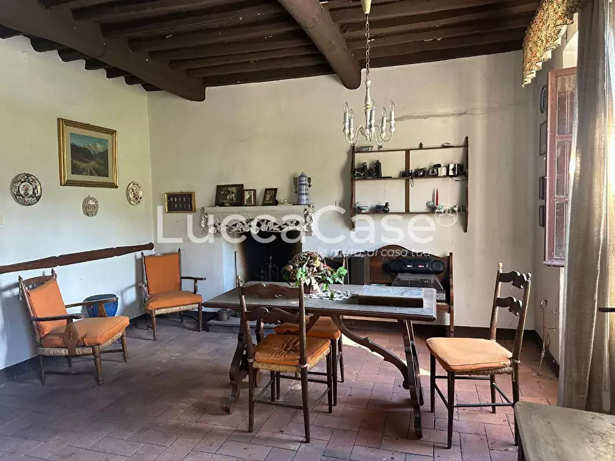 Immagine 12 di Villa in vendita  a Borgo A Mozzano