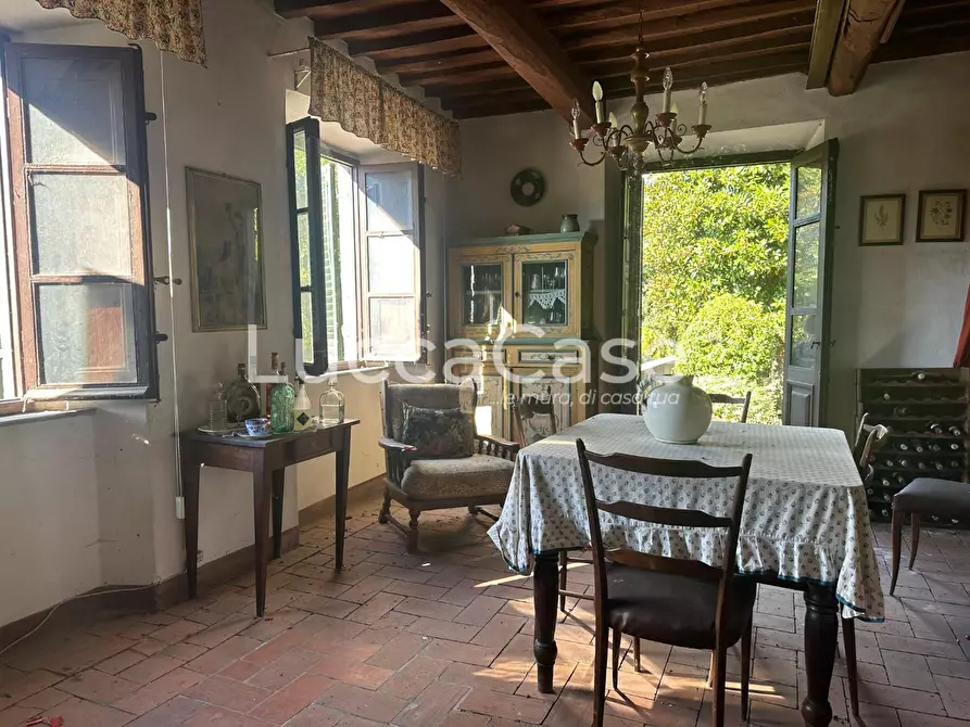 Immagine 5 di Villa in vendita  a Borgo A Mozzano