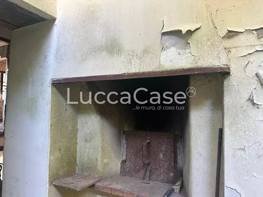 Immagine 41 di Villa in vendita  a Borgo A Mozzano
