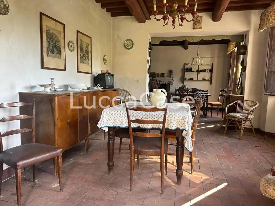 Immagine 7 di Villa in vendita  a Borgo A Mozzano