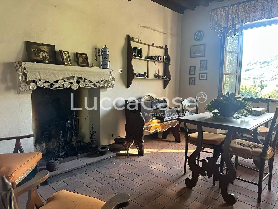 Immagine 18 di Villa in vendita  a Borgo A Mozzano