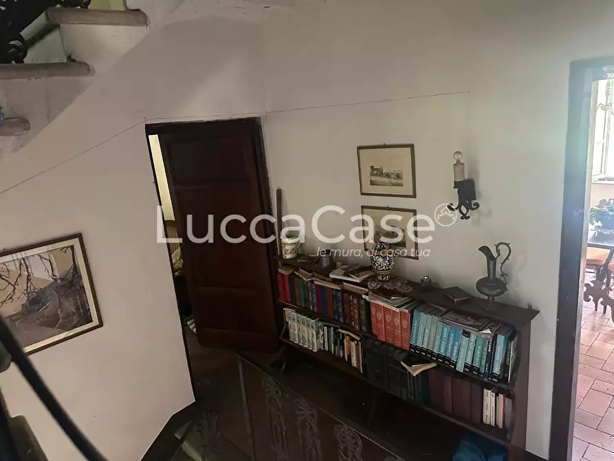 Immagine 17 di Villa in vendita  a Borgo A Mozzano
