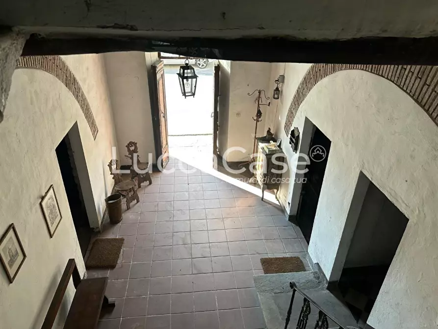 Immagine 49 di Villa in vendita  a Borgo A Mozzano