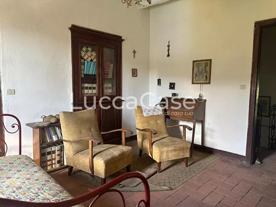 Immagine 13 di Villa in vendita  a Borgo A Mozzano