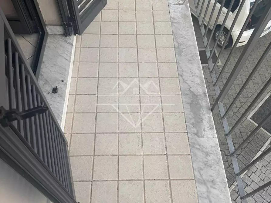 Immagine 6 di Porzione di casa in vendita  a Massa