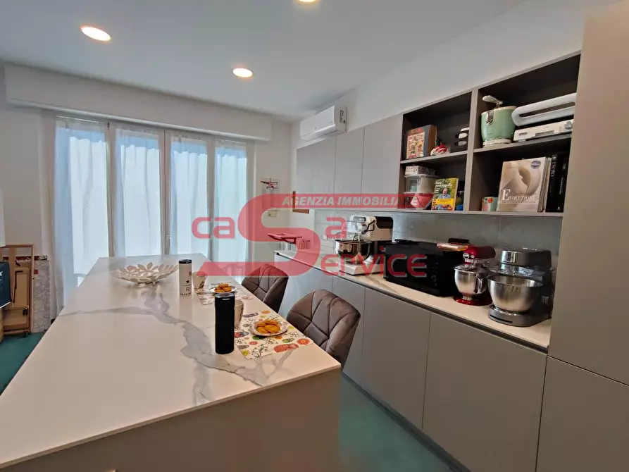 Immagine 8 di Appartamento in vendita  a Montecatini Terme