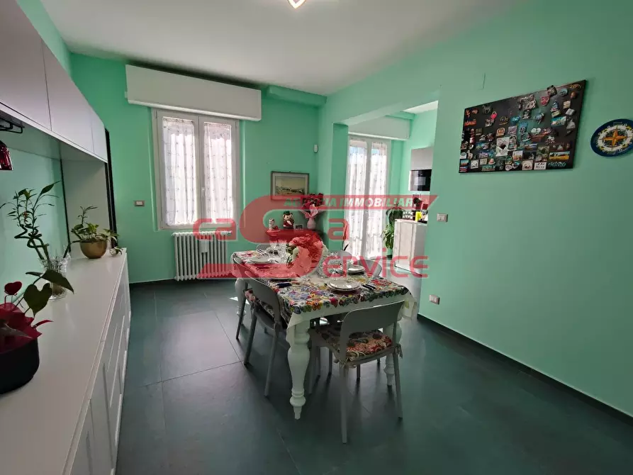 Immagine 16 di Appartamento in vendita  a Montecatini Terme