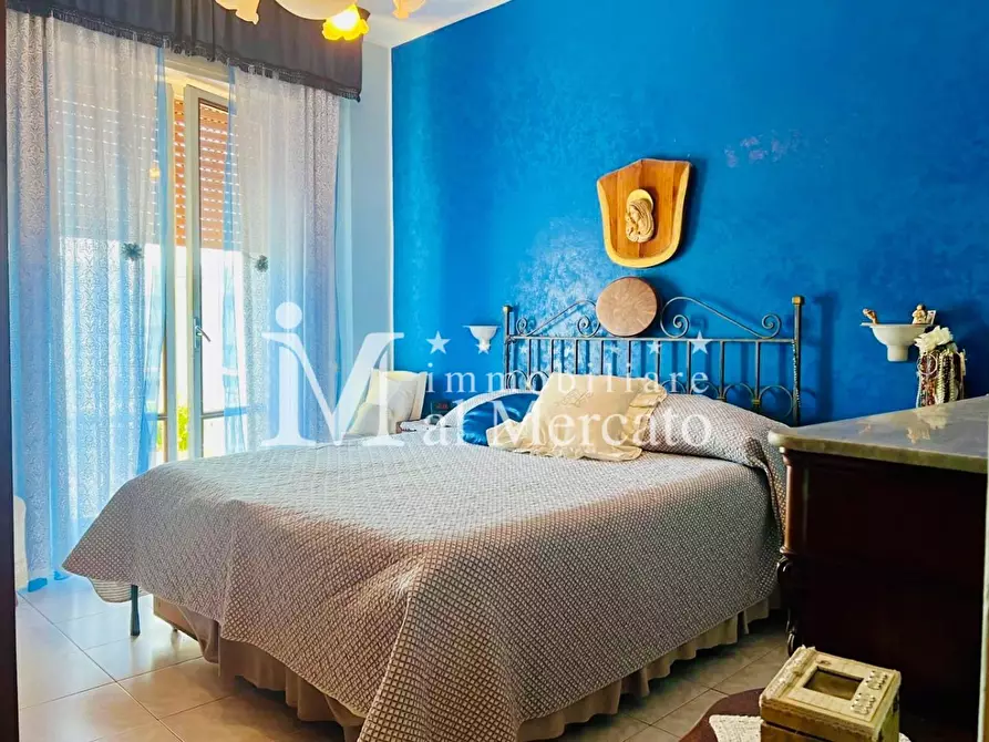 Immagine 18 di Appartamento in vendita  a Viareggio