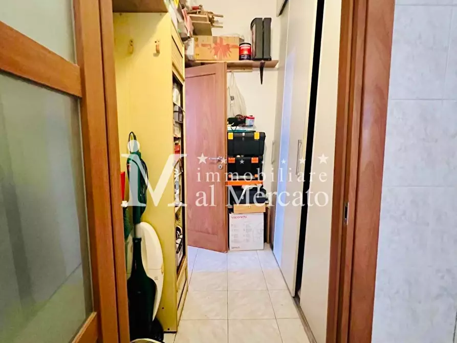 Immagine 34 di Appartamento in vendita  a Viareggio