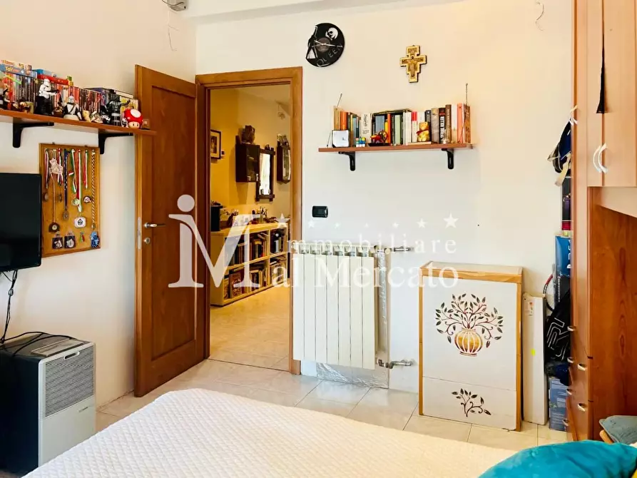 Immagine 24 di Appartamento in vendita  a Viareggio