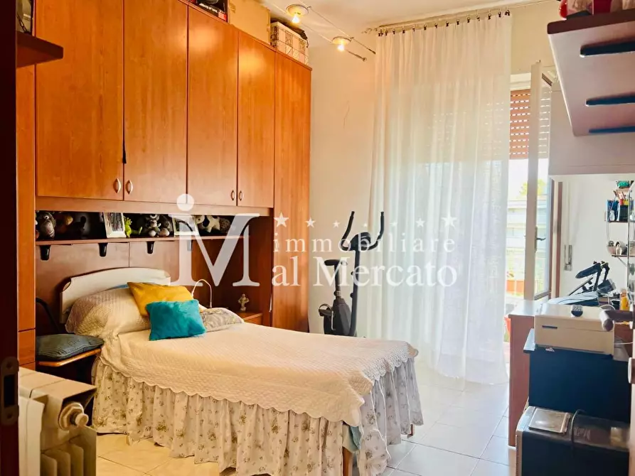 Immagine 27 di Appartamento in vendita  a Viareggio