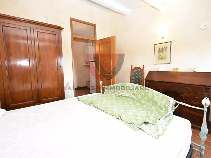 Immagine 18 di Appartamento in vendita  a Gaiole In Chianti