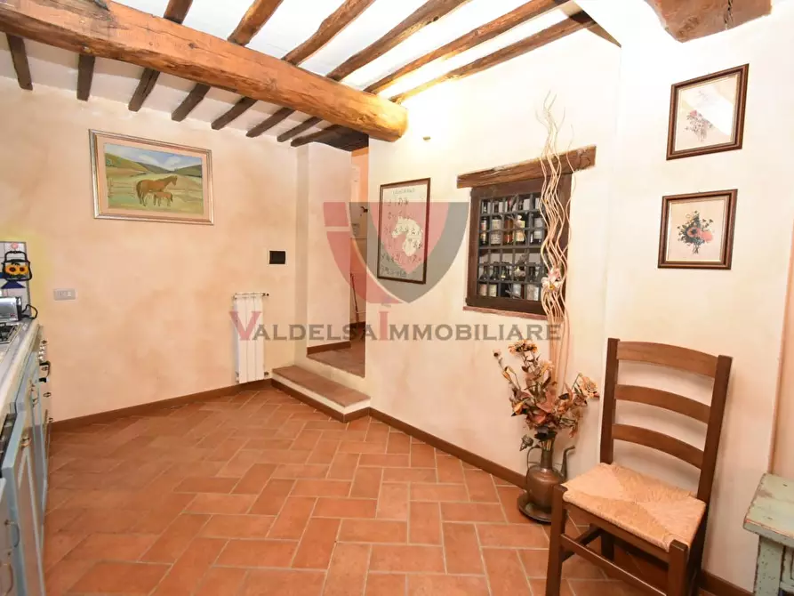 Immagine 17 di Appartamento in vendita  a Gaiole In Chianti