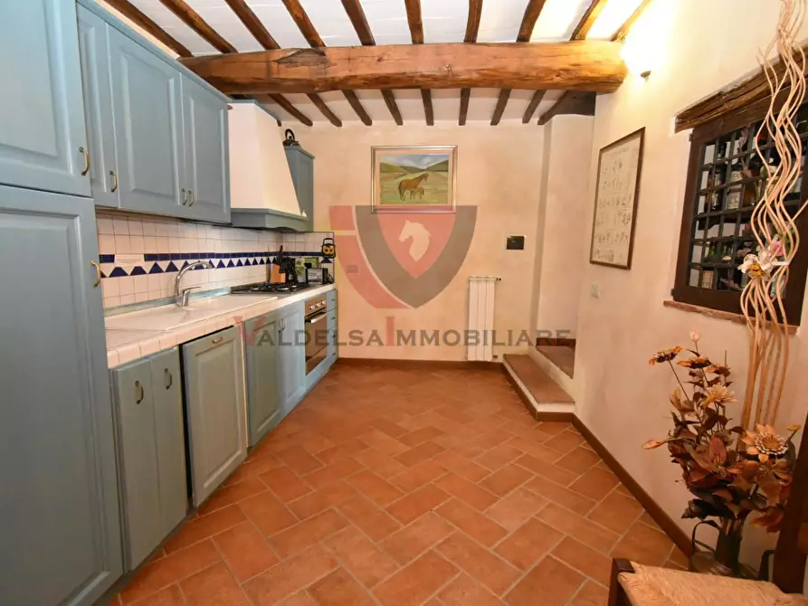 Immagine 15 di Appartamento in vendita  a Gaiole In Chianti