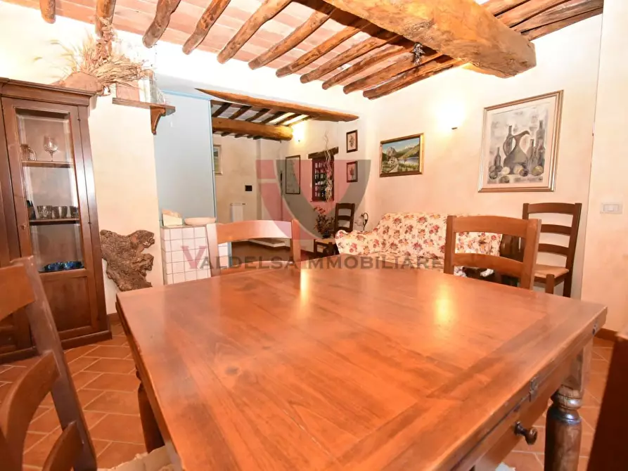 Immagine 10 di Appartamento in vendita  a Gaiole In Chianti