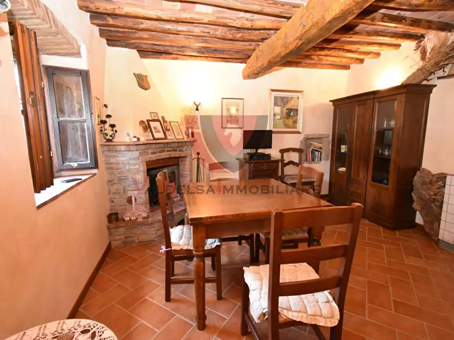 Immagine 6 di Appartamento in vendita  a Gaiole In Chianti